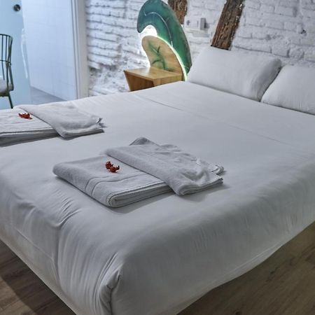 Pension Aliciazzz Bed And Breakfast Більбао Екстер'єр фото
