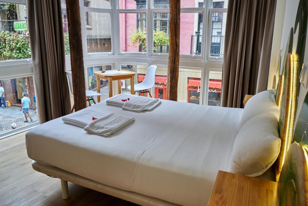 Pension Aliciazzz Bed And Breakfast Більбао Екстер'єр фото