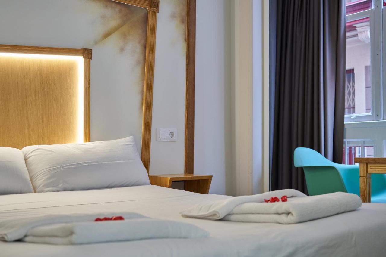 Pension Aliciazzz Bed And Breakfast Більбао Екстер'єр фото