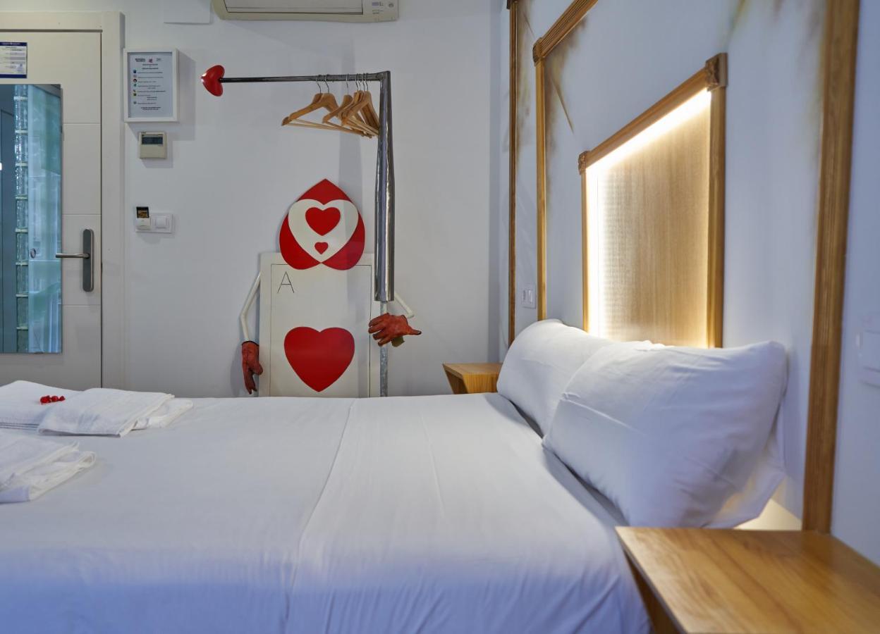 Pension Aliciazzz Bed And Breakfast Більбао Екстер'єр фото
