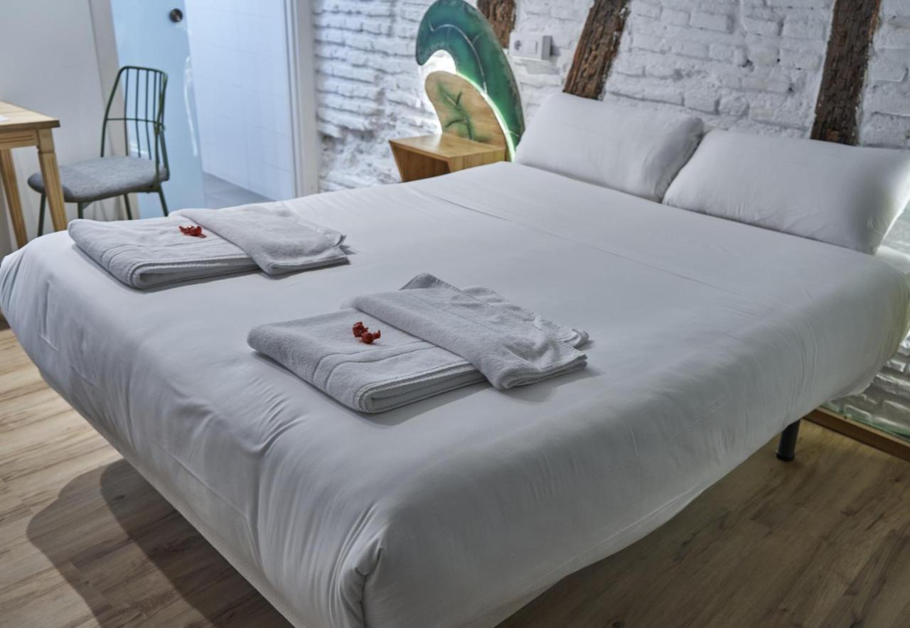 Pension Aliciazzz Bed And Breakfast Більбао Екстер'єр фото