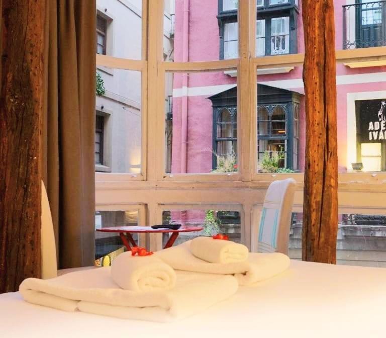 Pension Aliciazzz Bed And Breakfast Більбао Екстер'єр фото